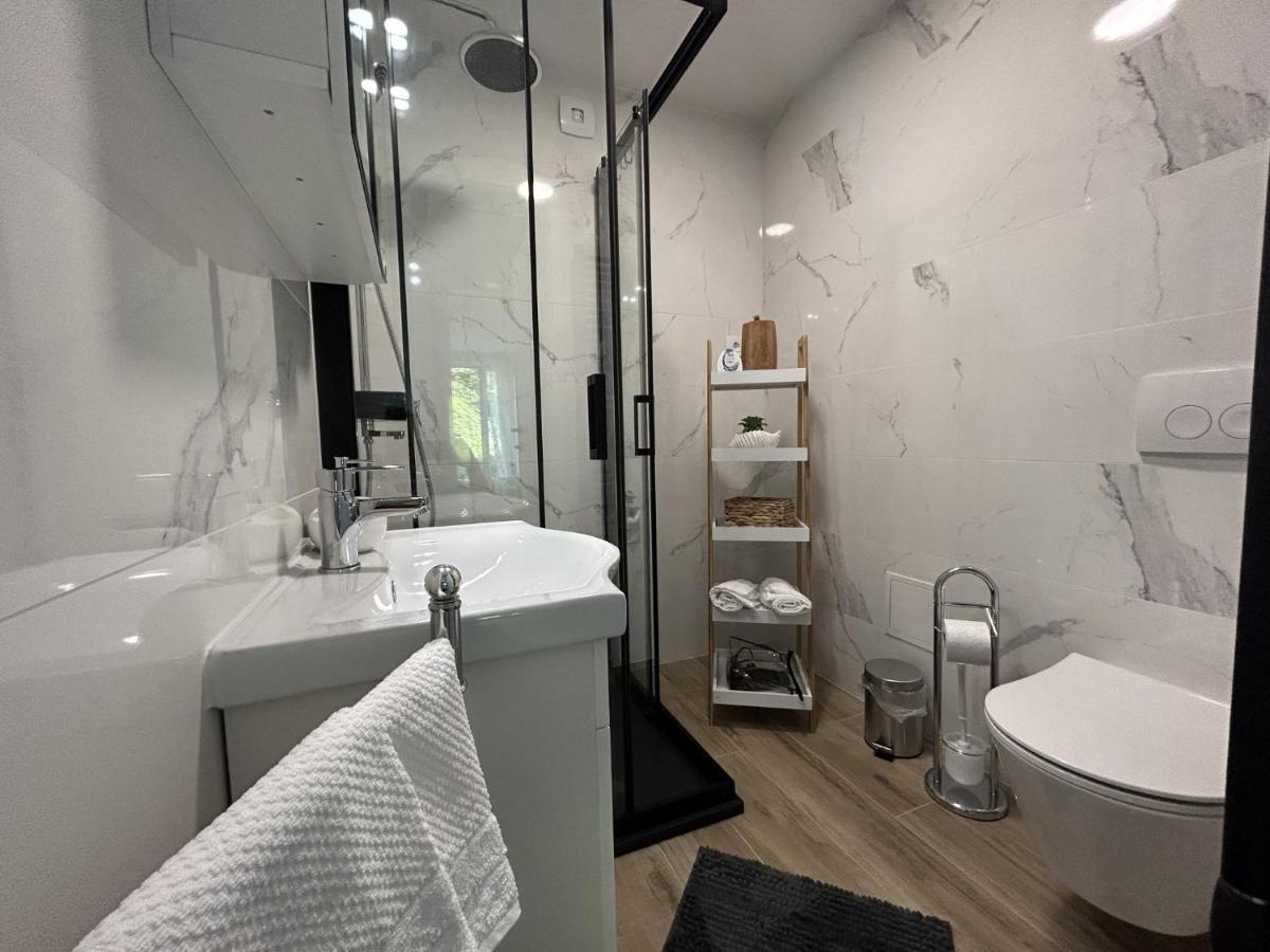 Apartment Toni Ловран Екстер'єр фото